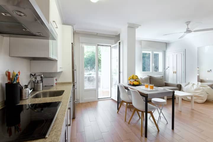 Cosy, Bright Clean & Well Located Apartment. Wifi - San Sebastián