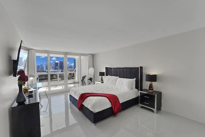 Master Bedroom suite, King bed, Roku streaming TV, Balcony access, desk, walk in closet with safe, private bathroom