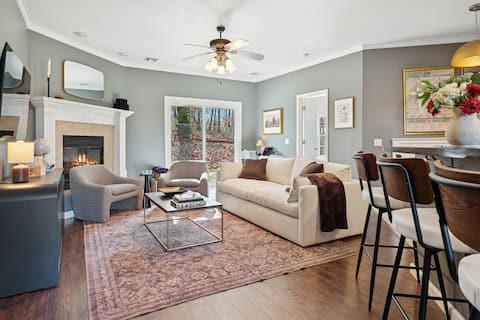 Top performing Airbnb: Bella Vista Cottage • Trails, Golf, & Chapel in Bella Vista