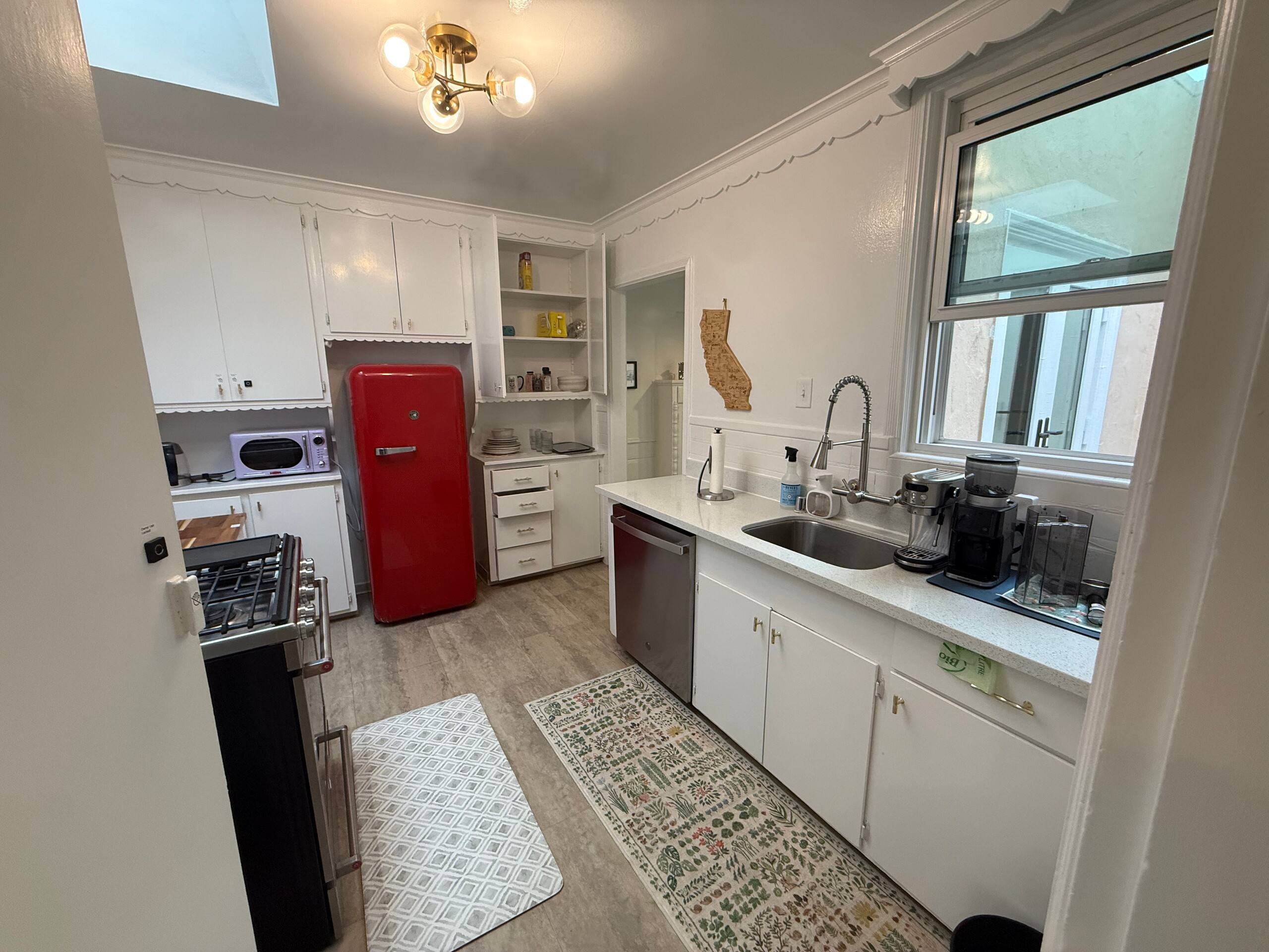 Home in San Francisco · ★5.0 · 2 bedrooms · 2 beds · 1 bath - Image 6