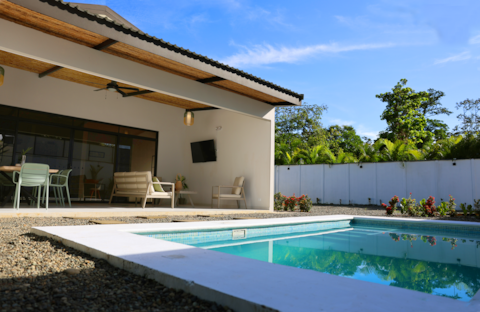 Pool - Close to the Beach - 200 Mbps Internet - A/C