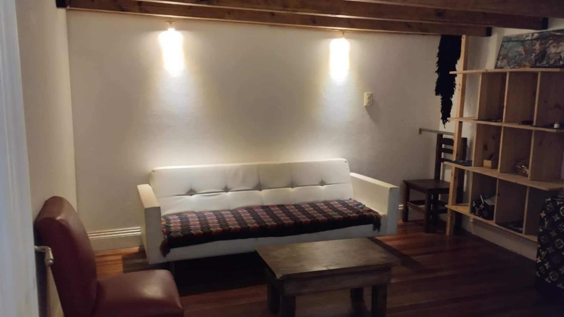 Two-bedroom apartment in Retiro