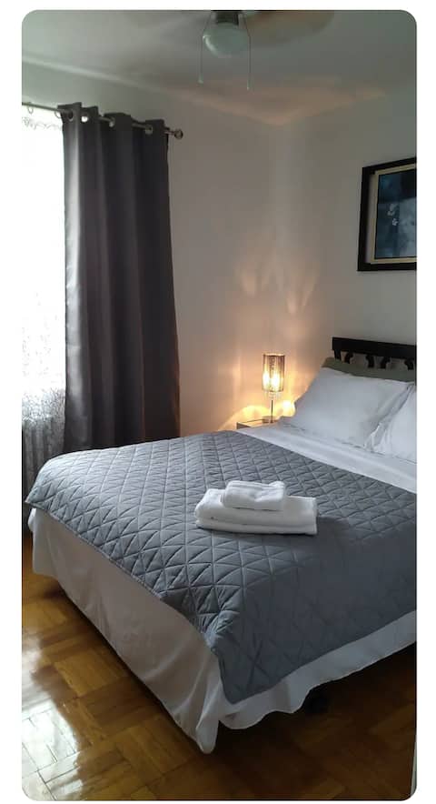 Popular Airbnb listing: Like Home in Scarborough Centre