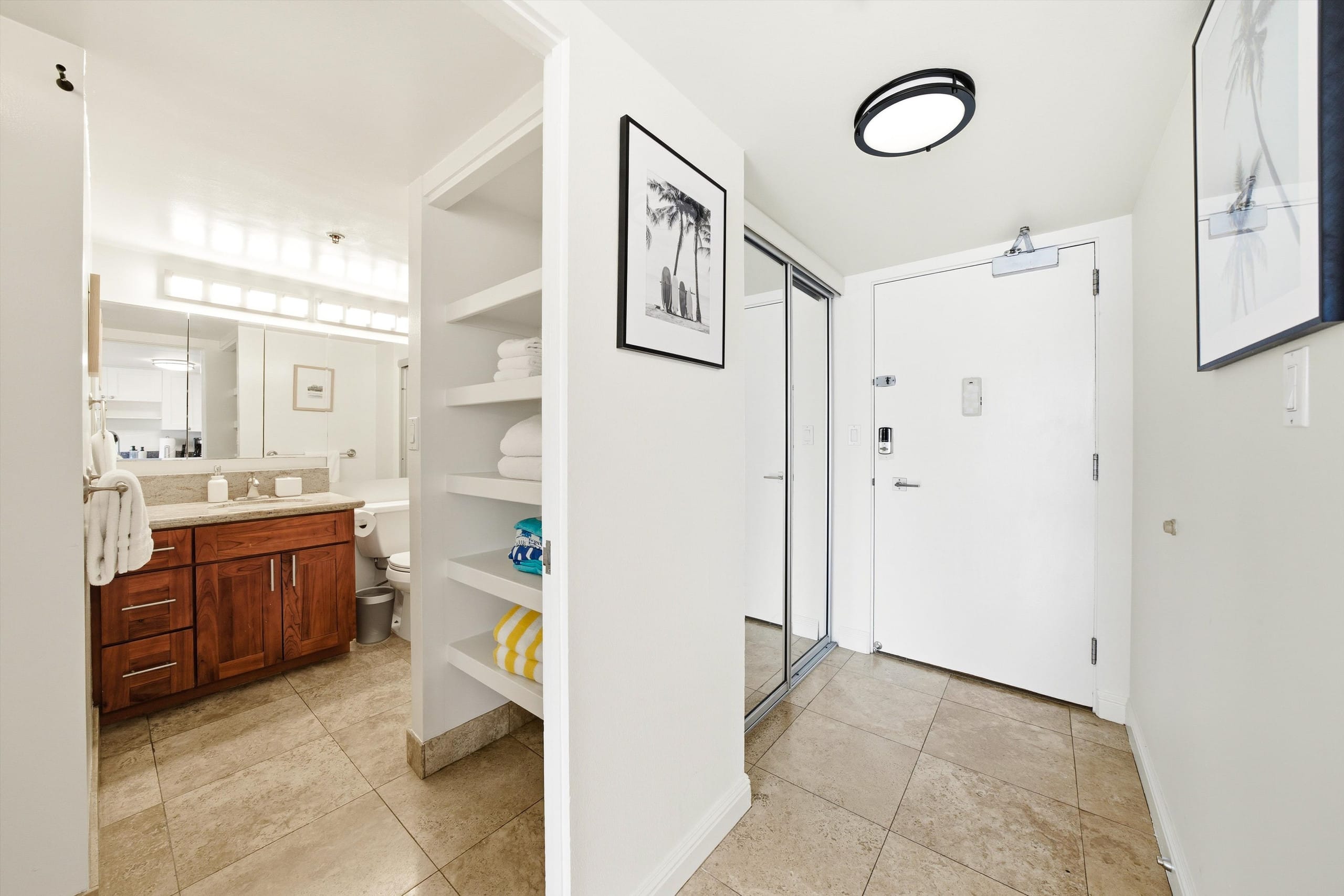 The Beach & Bliss Retreat - 2 BD, Free Parking - Image 32