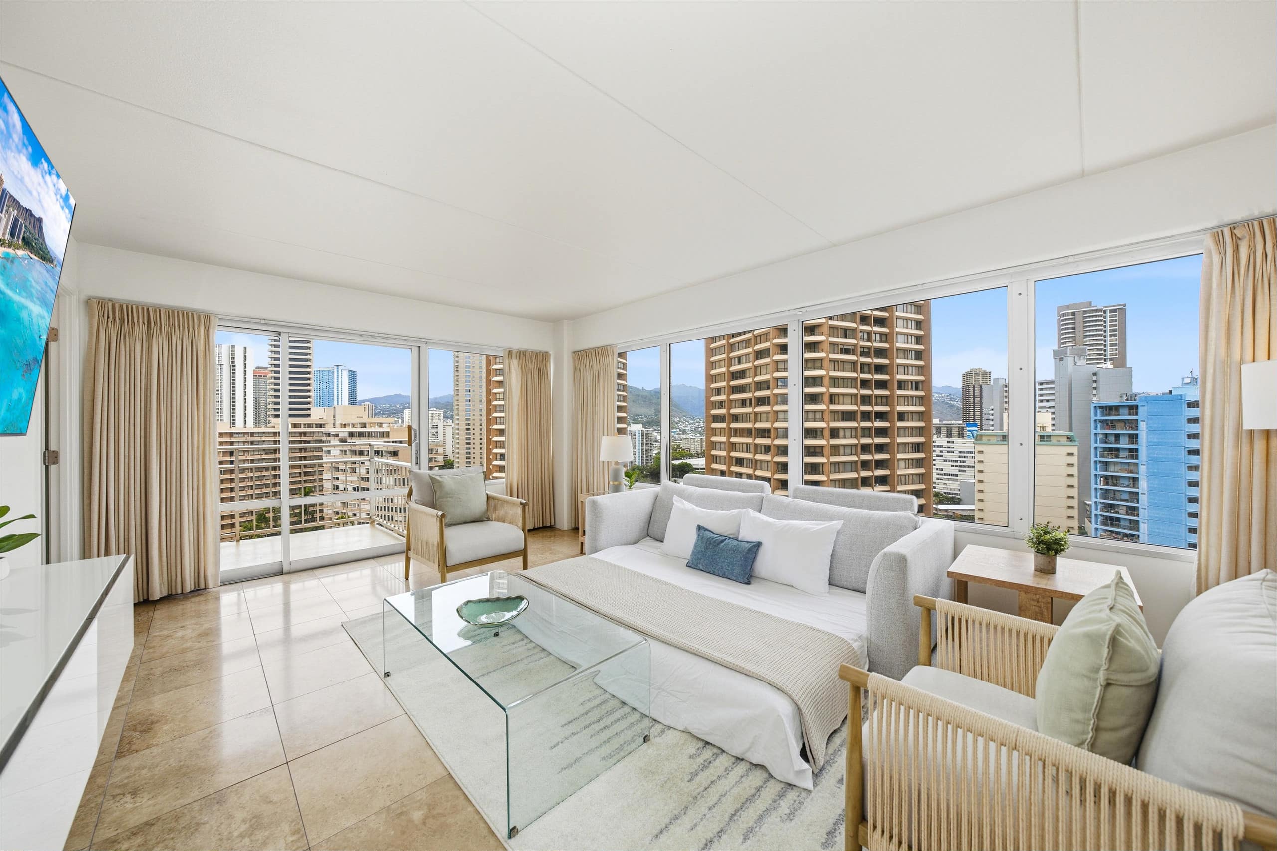 The Beach & Bliss Retreat - 2 BD, Free Parking - Image 4