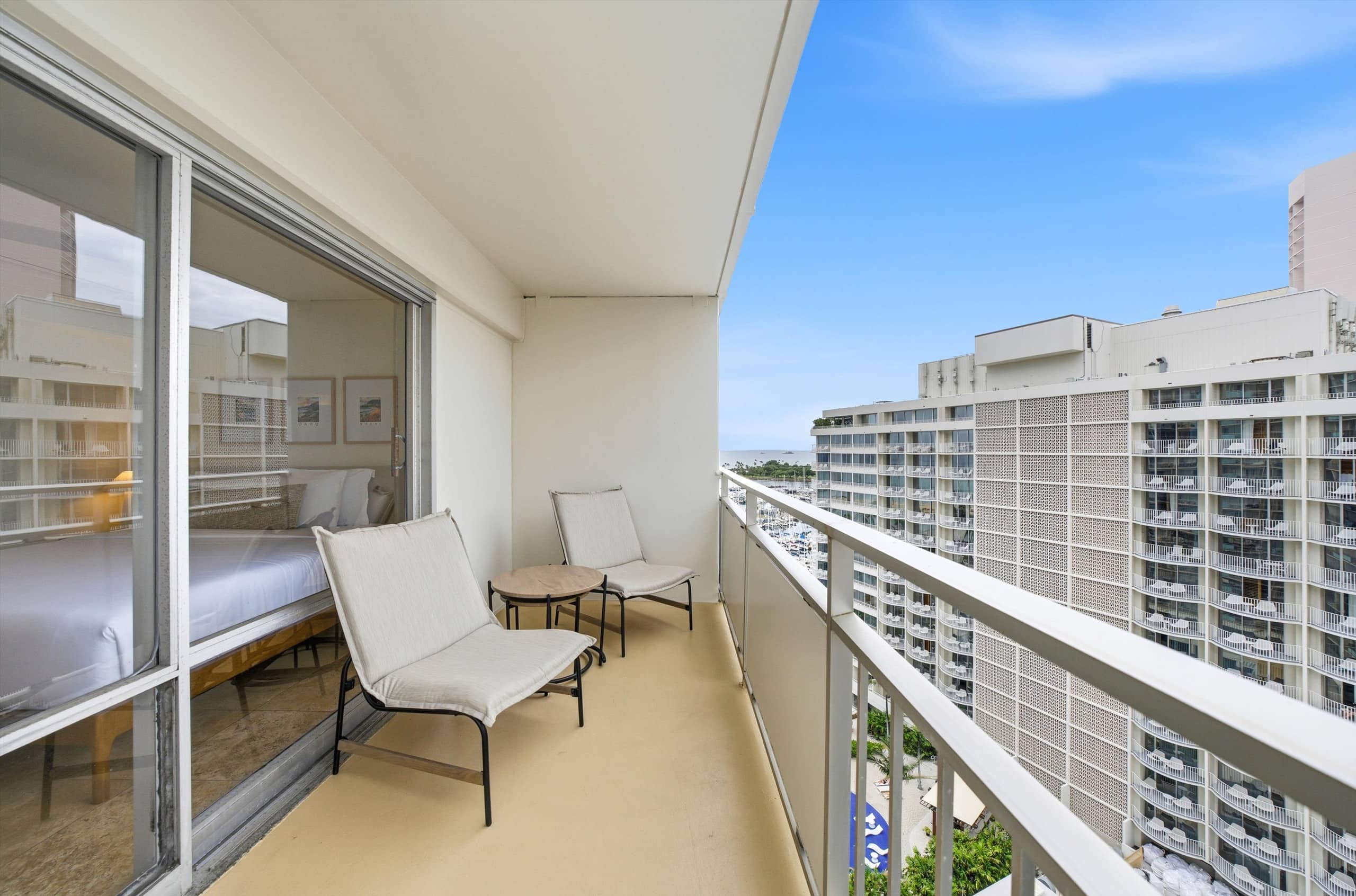 The Beach & Bliss Retreat - 2 BD, Free Parking - Image 34