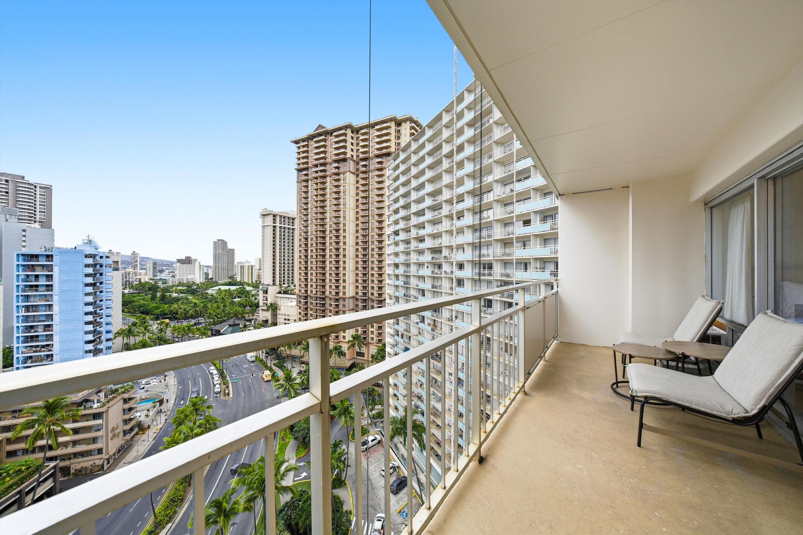 The Beach & Bliss Retreat - 2 BD, Free Parking - Image 39