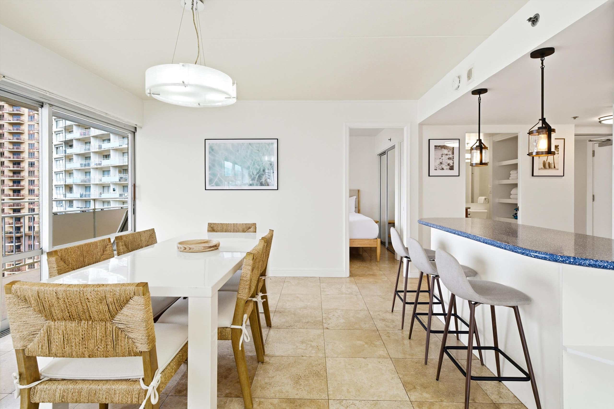 The Beach & Bliss Retreat - 2 BD, Free Parking - Image 19