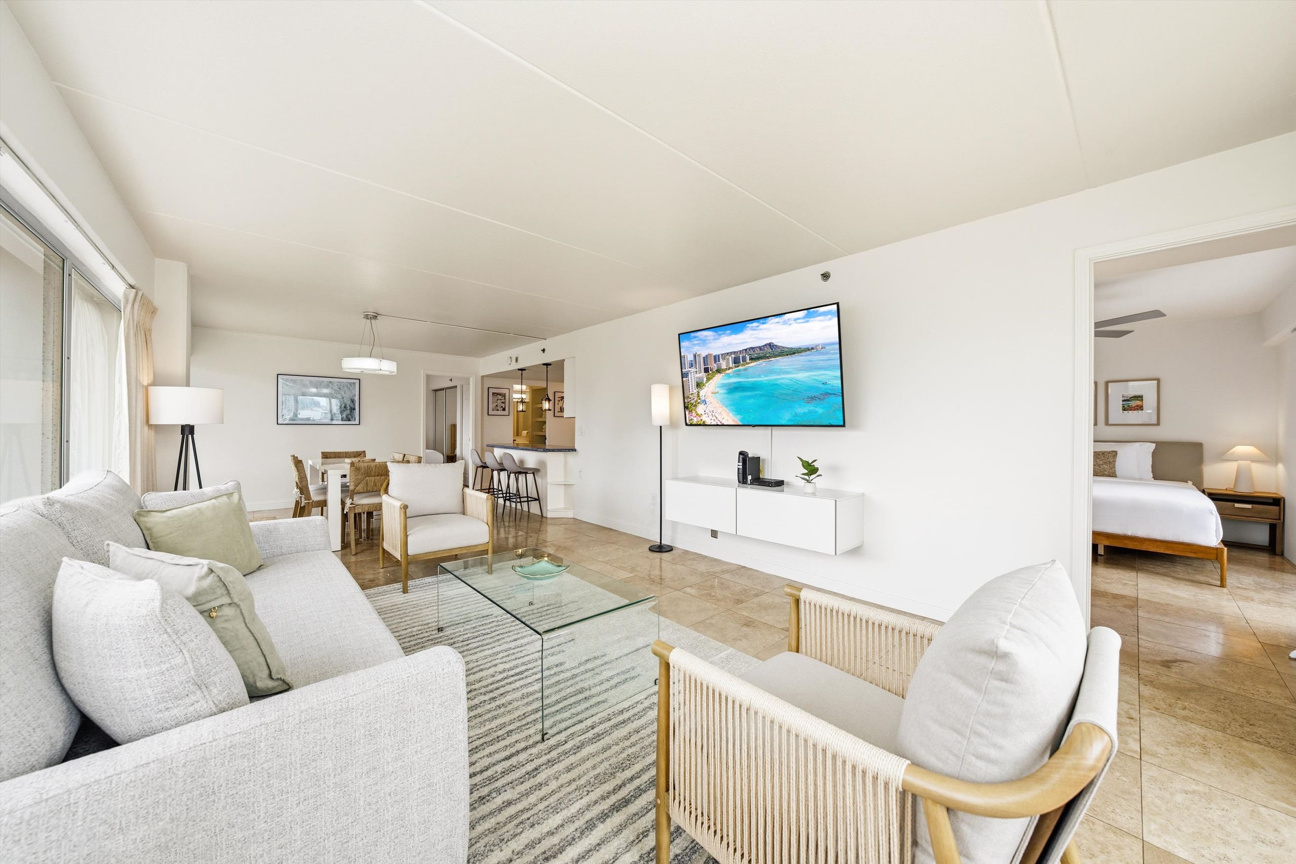 The Beach & Bliss Retreat - 2 BD, Free Parking - Image 10
