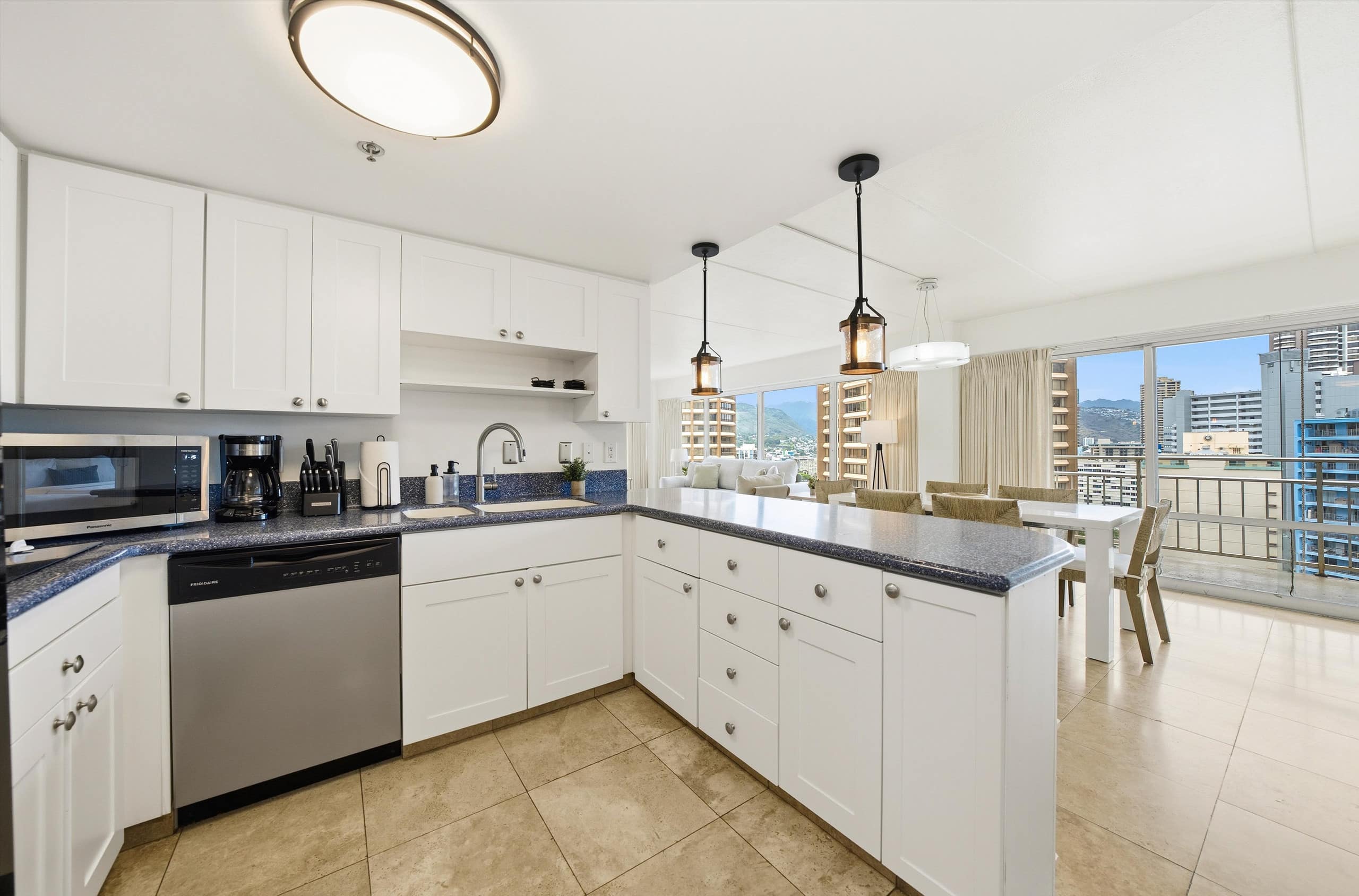 The Beach & Bliss Retreat - 2 BD, Free Parking - Image 13