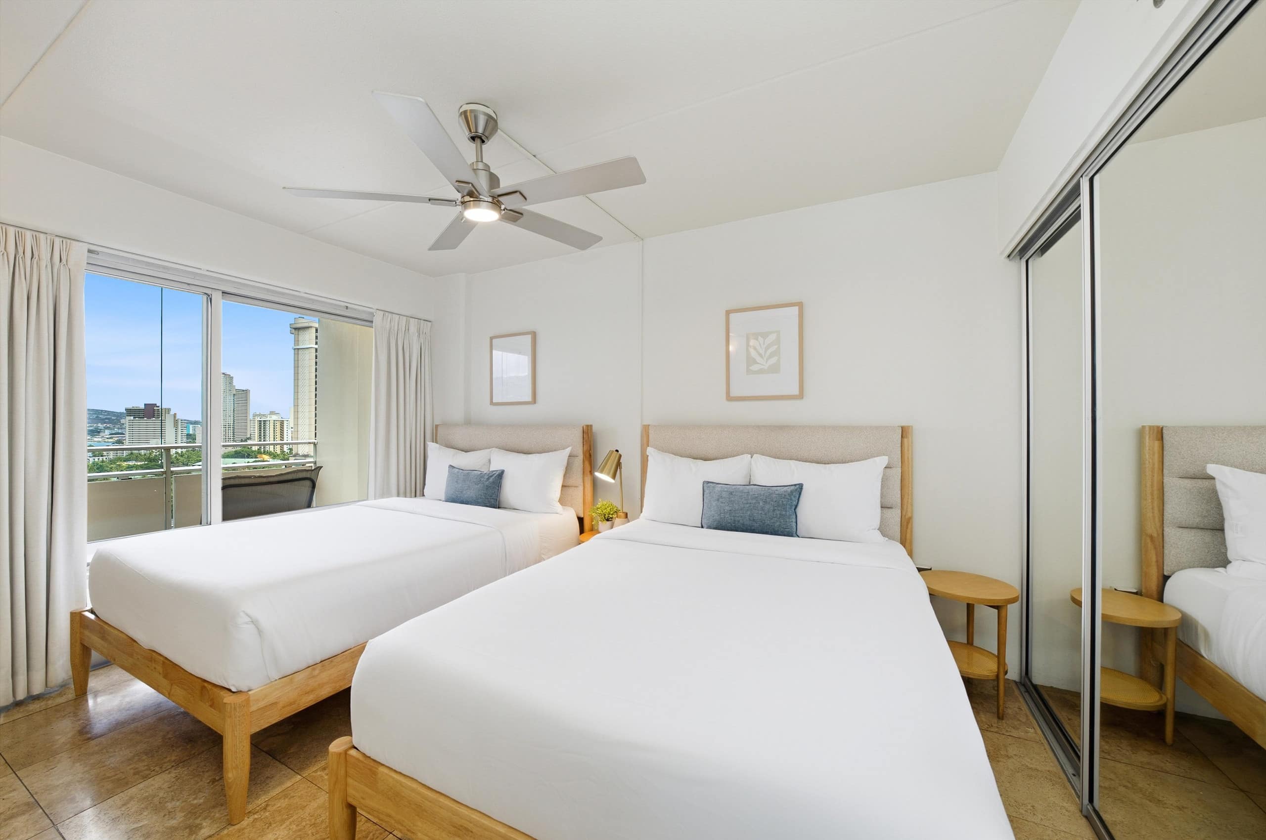 The Beach & Bliss Retreat - 2 BD, Free Parking - Image 1