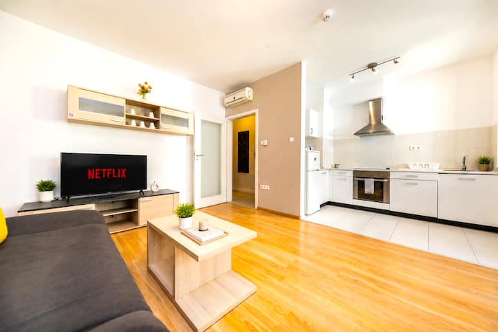 Modern 2 Bedroom Family Apartment With Freeparking - Budapeszt