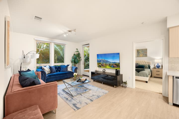 Luxury Large Resort Style By Irvine Spectrum - Newport Beach, CA