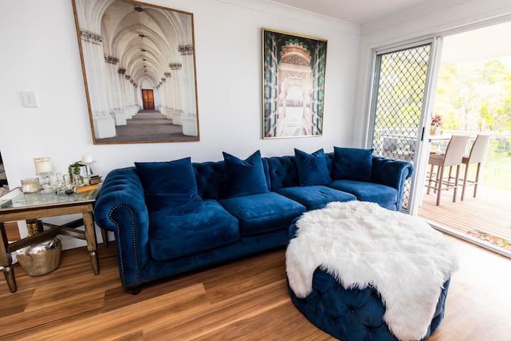 Luxe Farm-style Retreat On Acreage | Bath - Caboolture