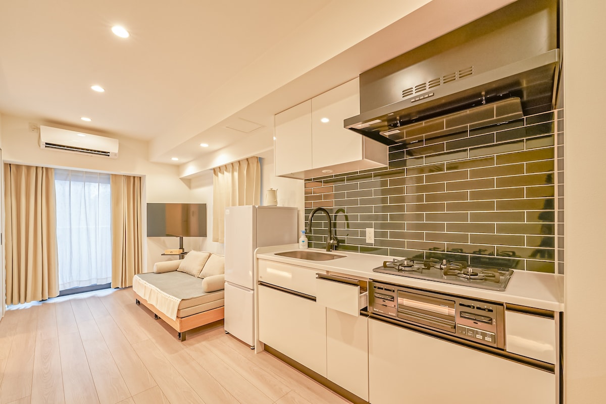 Livecasa Kuramae B6/Kuramae Station 3 min walk/Fully furnished/Brand new  6-person serviced apartment/2 bedrooms and 1 living room - Apartments for  Rent in Taitō-ku, Tokyo Prefecture, Japan - Airbnb