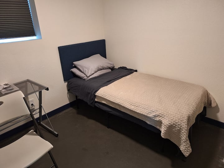 Z Street Suite - Guest suites for Rent in Westminster, Colorado