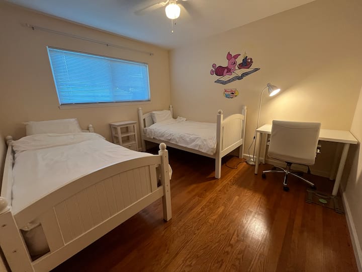 Family-friendly 2br Home W/big Private Yard - Alameda, CA