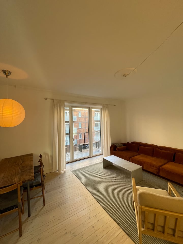 Spacious ØSterbro Apartment Near City & Waterfront - Copenhagen