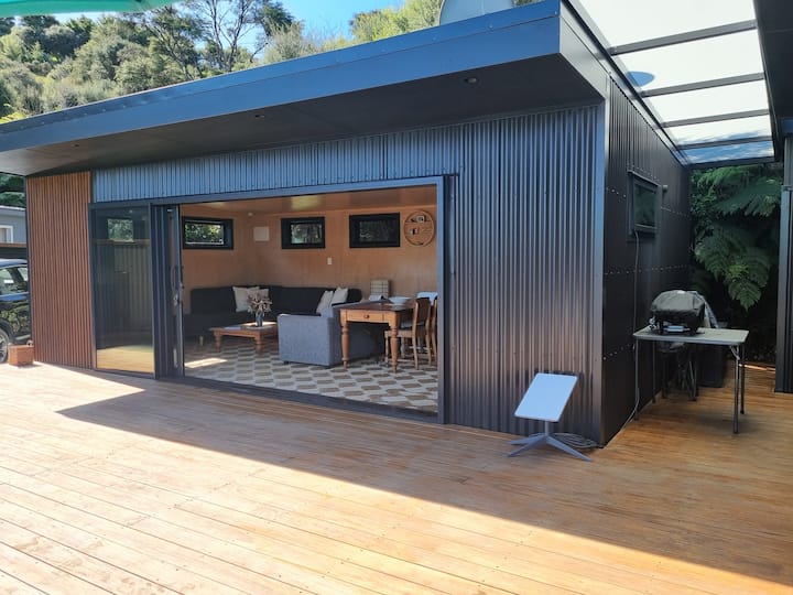Bay View Bach - Perfect Couples Getaway - Sea View - Coromandel
