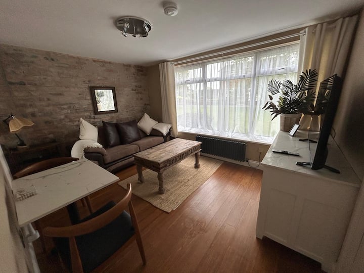 Cosy Apartment - 2 Mins From Morpeth Rail Station - Northumberland