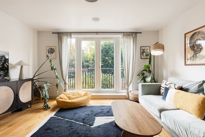 Cosy 2br Home W/garden&balcony In Greenwich - London Bridge Station