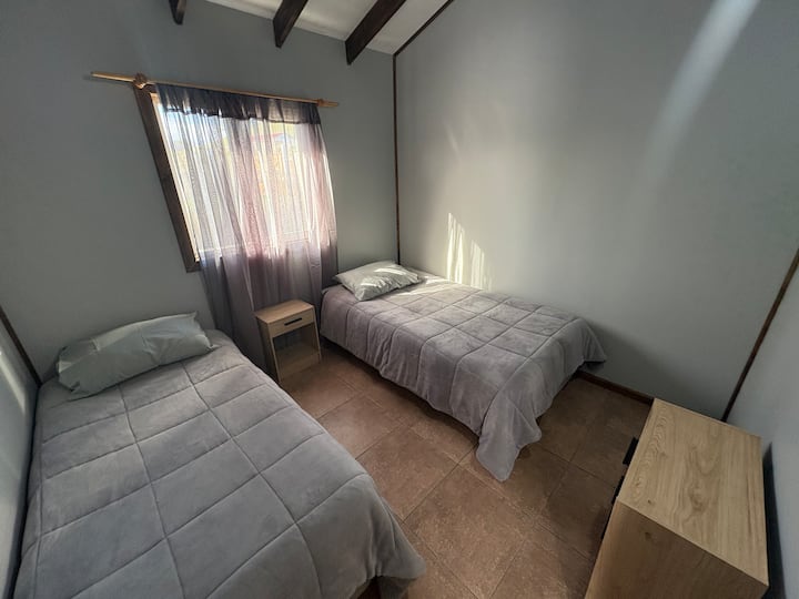 საძინებელი 1