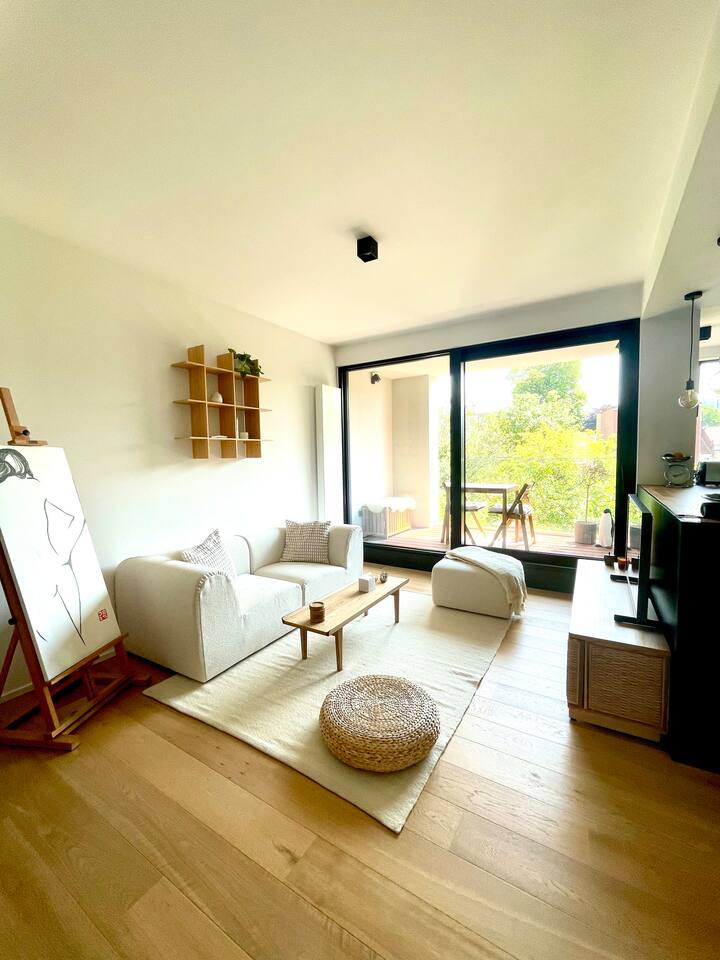 Japandi Flat Next To Bois De La Cambre - Brussels