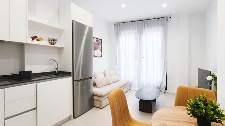 Tu Hogar Céntrico En Madrid - Madrid