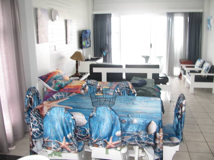 Beach View Apartment At Margate Beach - Ramsgate