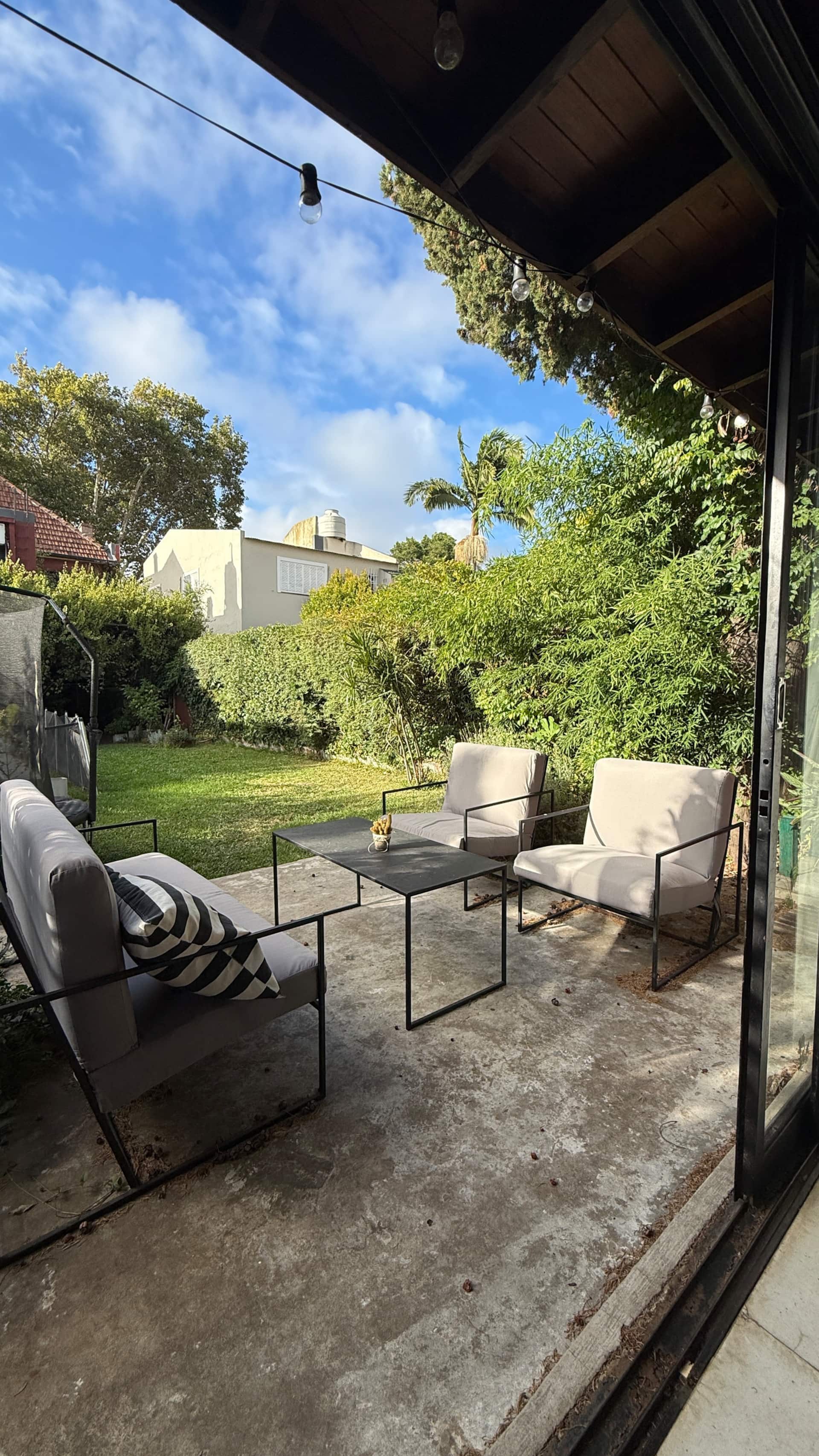 Private loft with shared garden/pool