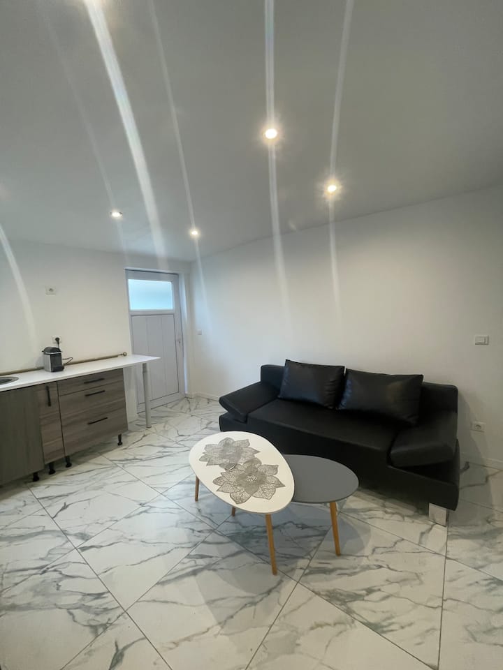 Maisonnette Proche De Paris, Cdg, Stade France - Drancy