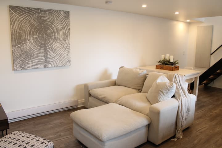 Brick House On Broadway - Coach House - Orangeville