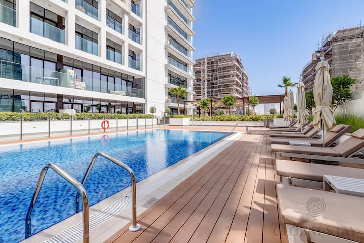 Azizi Riviera 67 Luxury 2bd Apartment W Balcony - Dubai