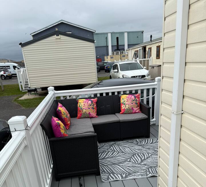 Caravan At Trecco Bay - 포쓰콜