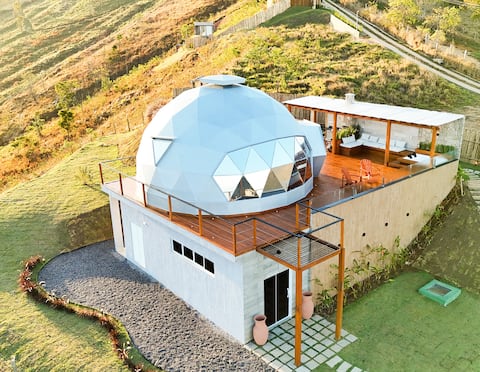 Cabana (Domo) das Videiras | Mountain Retreat
