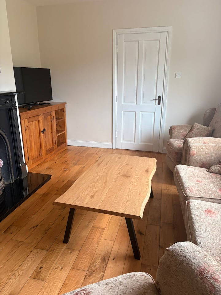 Garrán Lodge
Riverside Stay In The Slieve Blooms - County Offaly