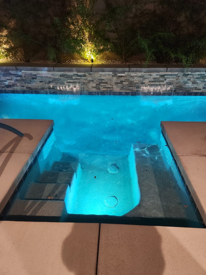 Stylish 2br + Den Oasis With Golf Cart & Spool - Rancho Mirage, CA