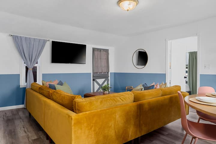 Sunset Beach Cottage | 2br | Steps To Sand - Huntington Beach, CA