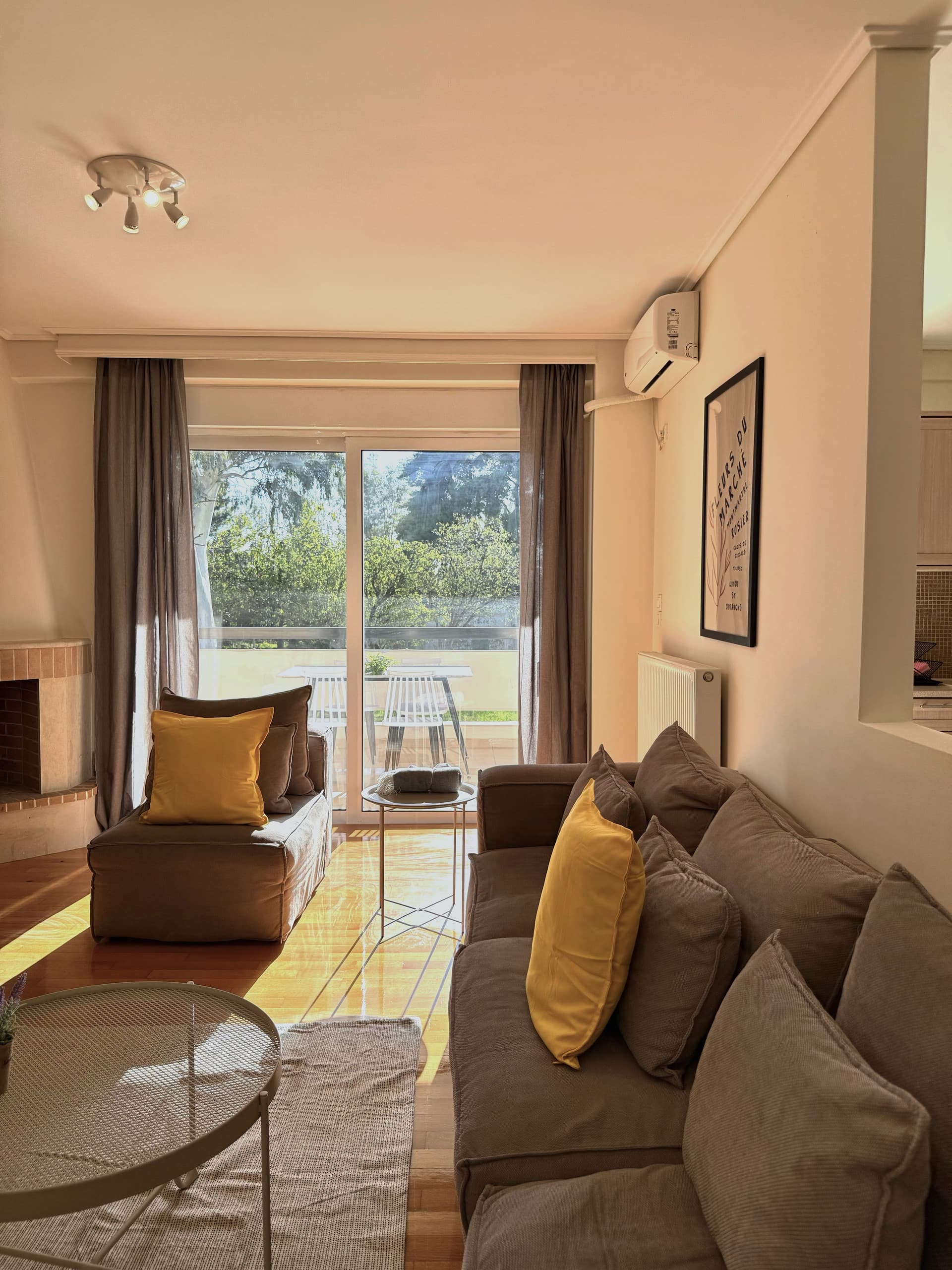 Bedroom detail D