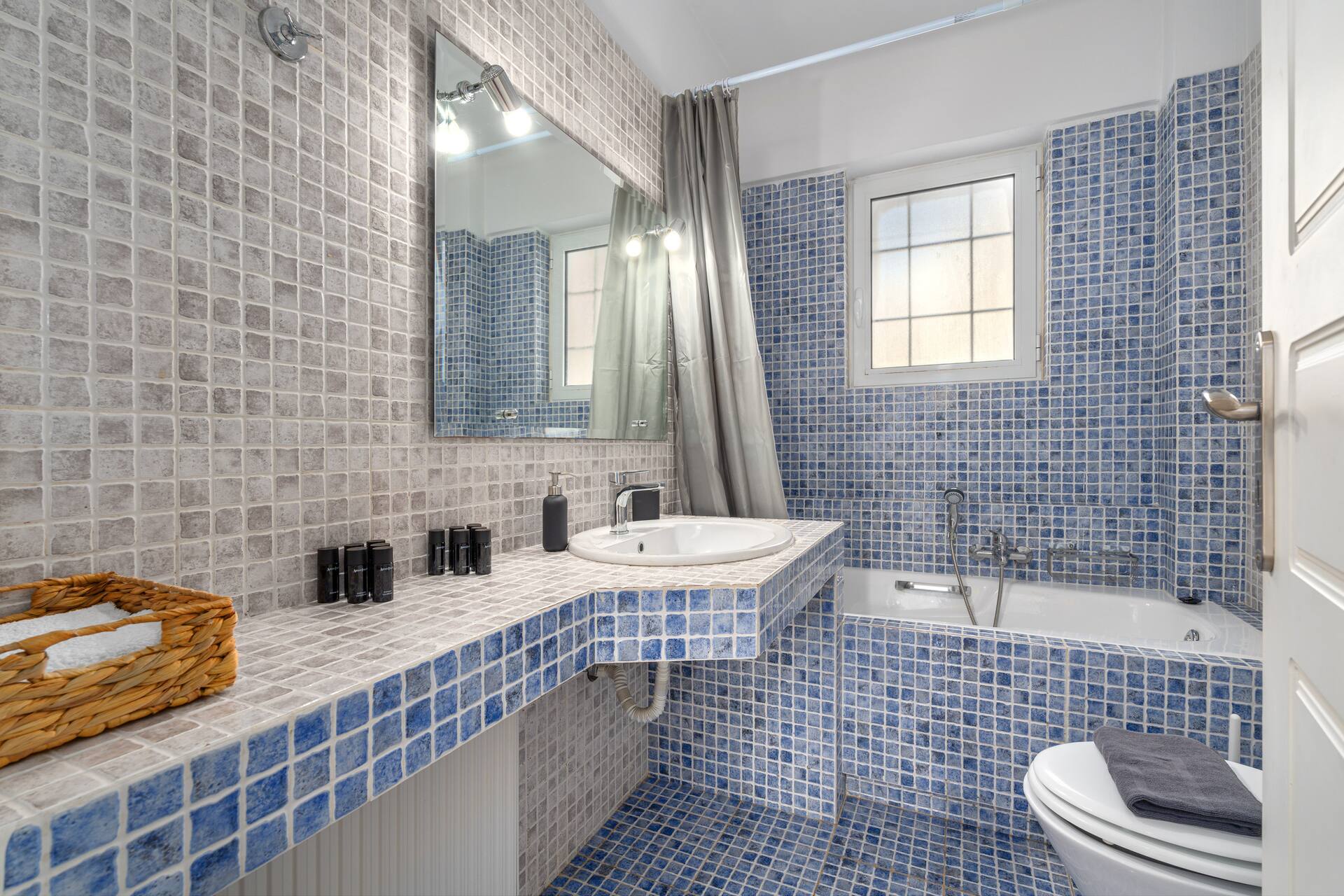 Omorfokklisias 27 — photo 9