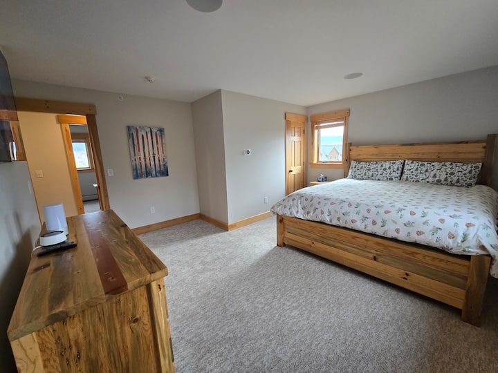 საძინებელი 1