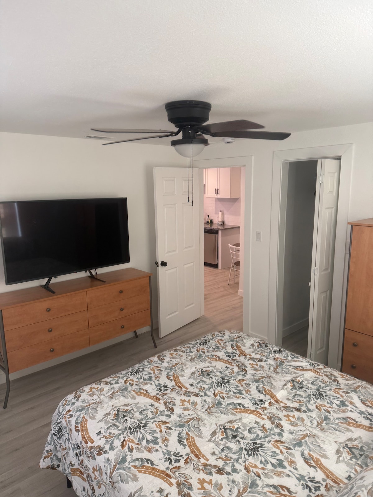 Cozy 2-Bedroom 1-Bath Retreat Near Downtown Austin
