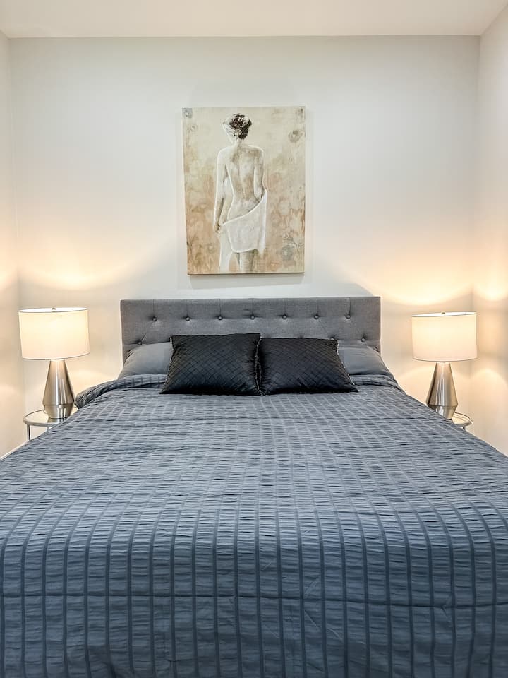 Dormitorio 5 con cama tamaño queen