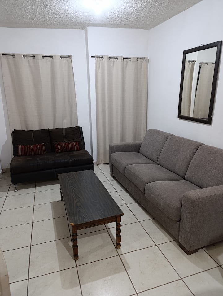 Privada Tranquila Cerca Del Centro De La Ciudad - Hermosillo