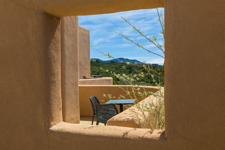The Ridge At Circle Drive | Luxury Modern Casita - サンタフェ, NM