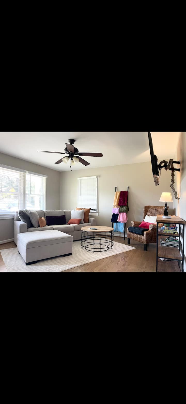 Darling Home In The City Of Cartersville. - Cartersville, GA