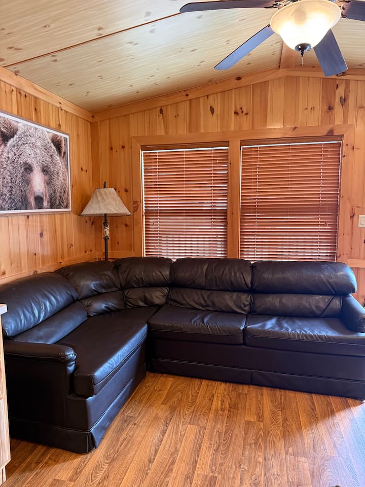 Campsite Cabins Gotl - Geneva-on-the-Lake, OH
