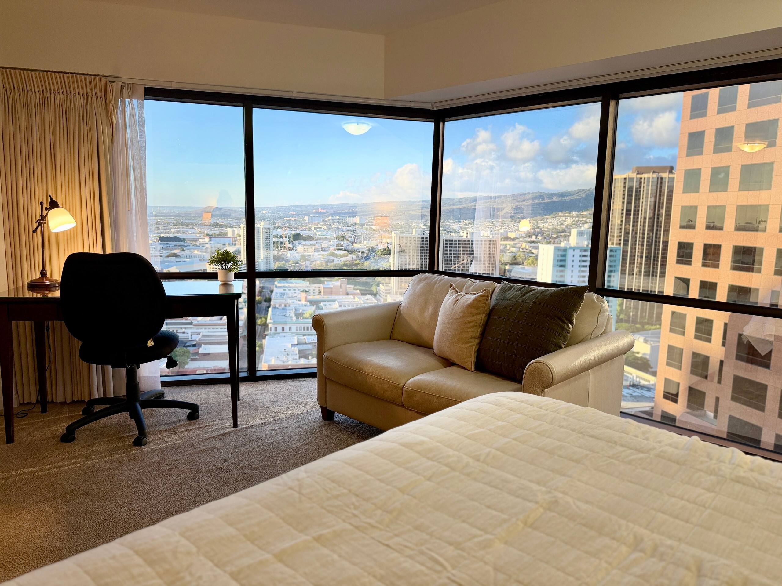Spacious Honolulu Studio Retreat w/ Parking & AC - Image 16