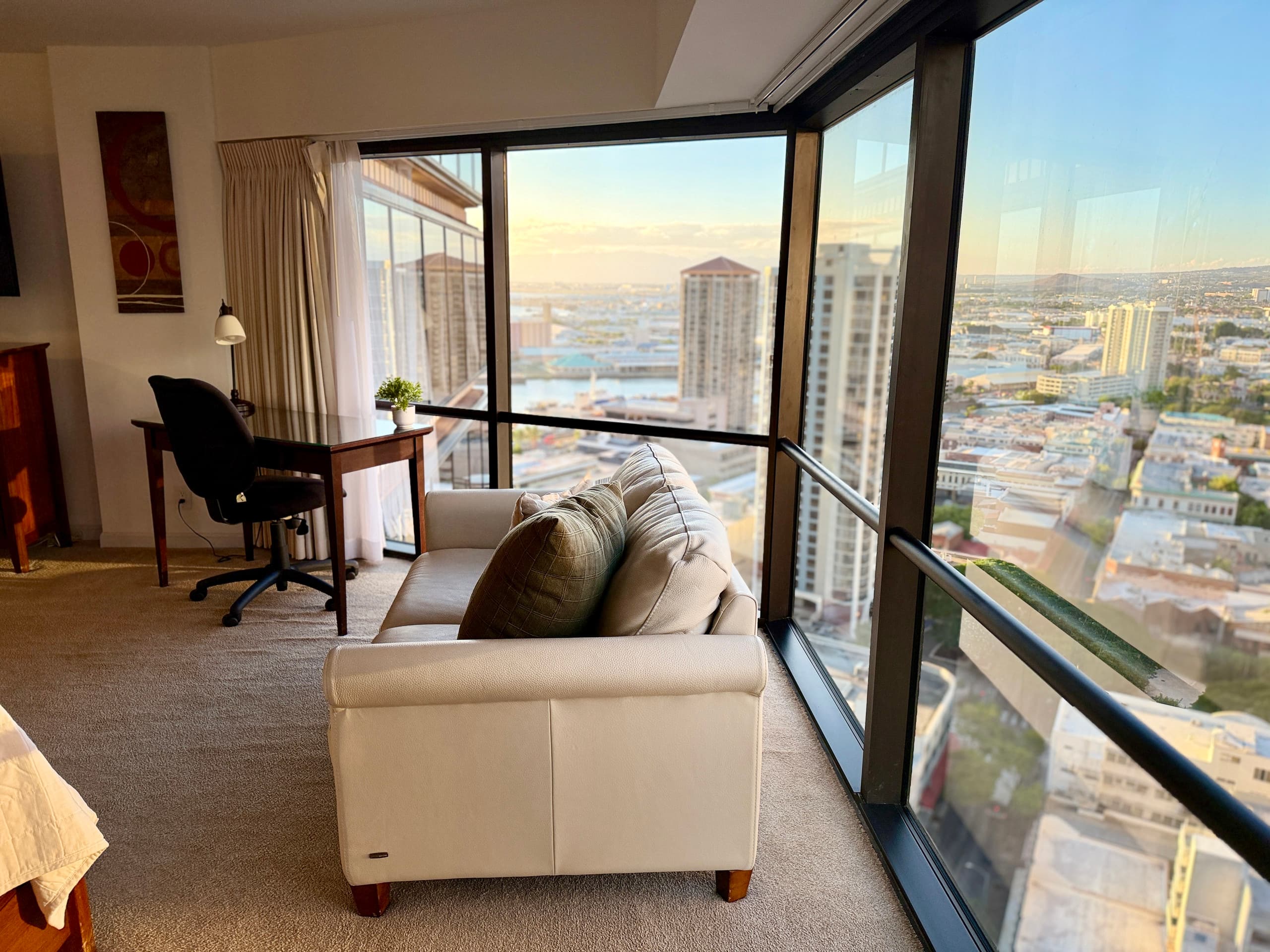 Spacious Honolulu Studio Retreat w/ Parking & AC - Image 20