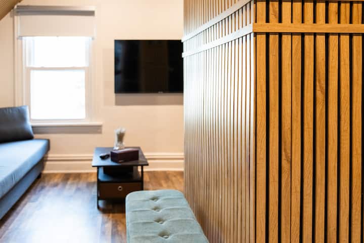 Bright, Cozy & Peaceful Two-bedroom Getaway - Manhattan, NY